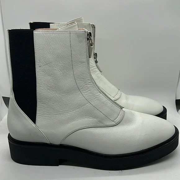 Stuart Weitzman White/Black Leather Zip Up Ankle Booties Boots Shoes **Sz 10** - Picture 3 of 9